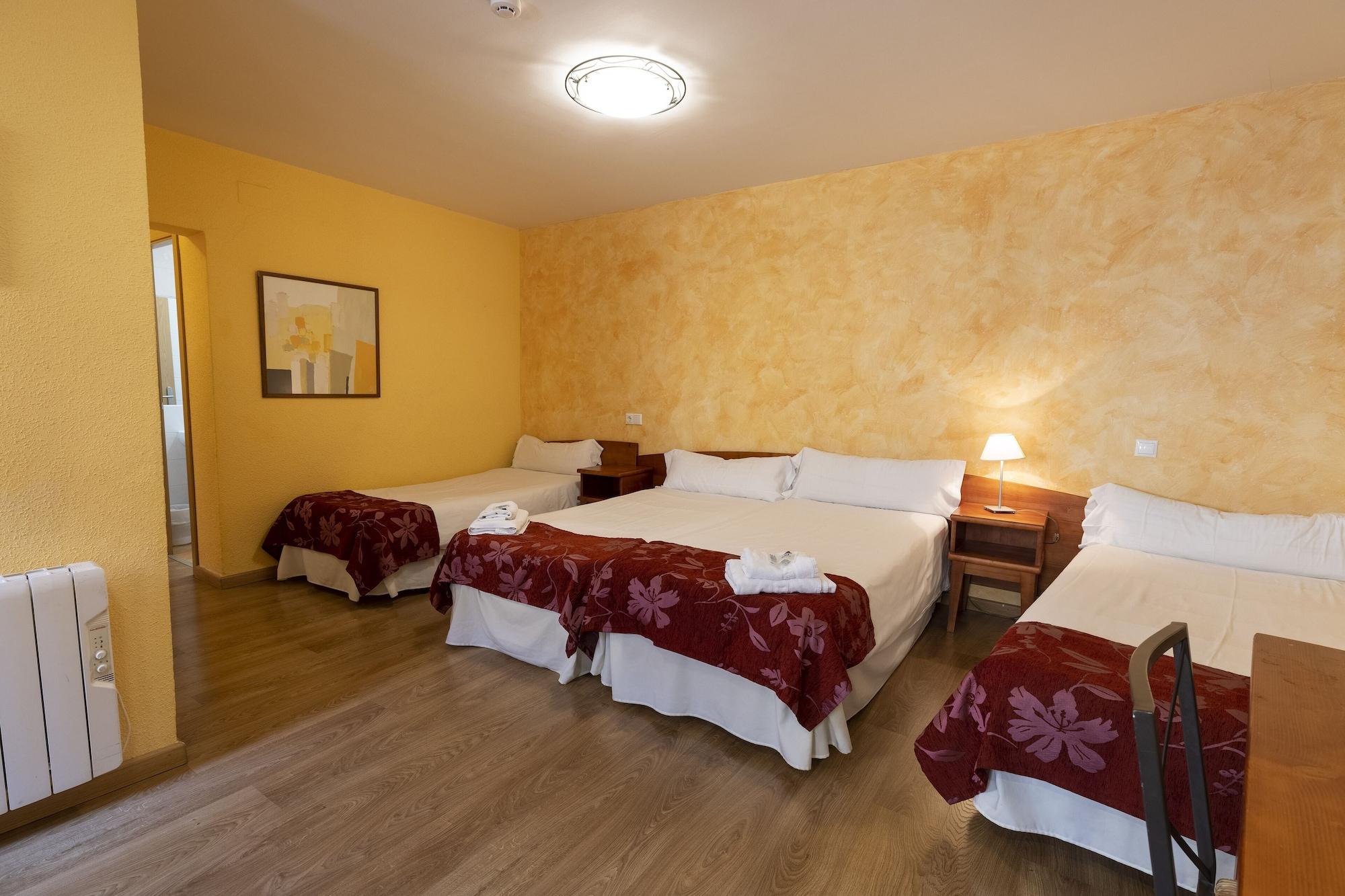 Hostal Restaurante Puerta Del Alcazar Ávila Dış mekan fotoğraf