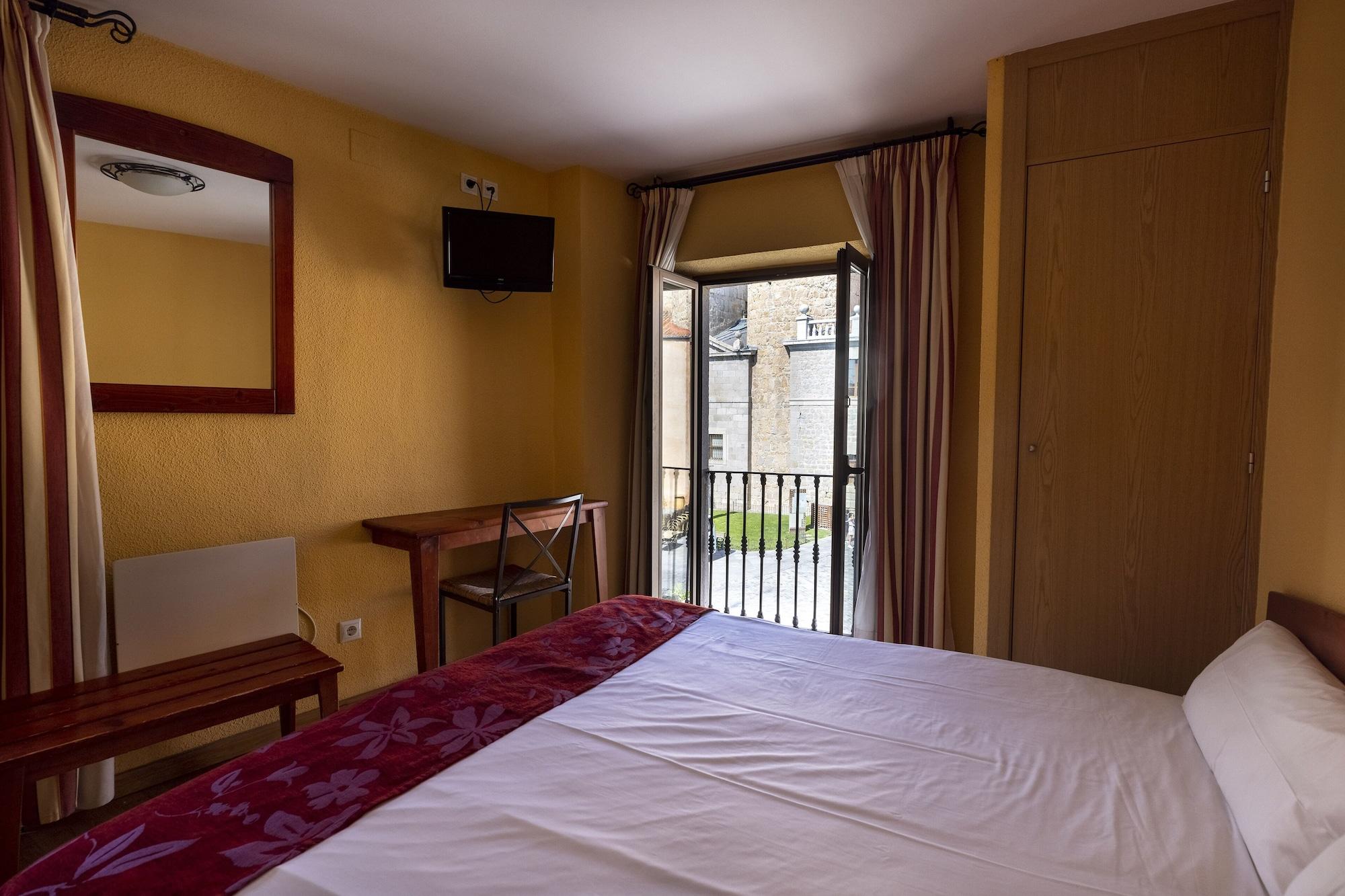 Hostal Restaurante Puerta Del Alcazar Ávila Dış mekan fotoğraf