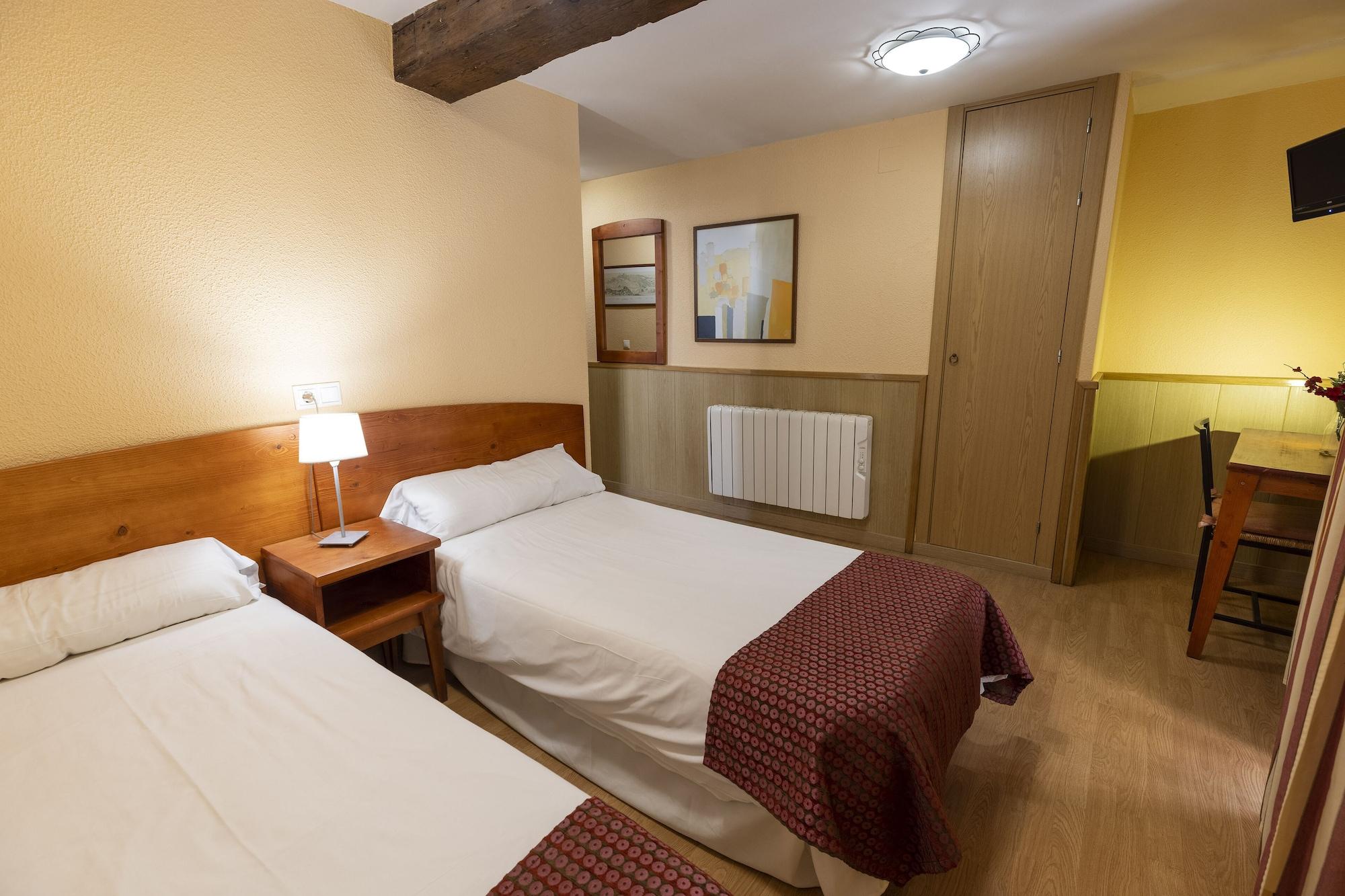 Hostal Restaurante Puerta Del Alcazar Ávila Dış mekan fotoğraf