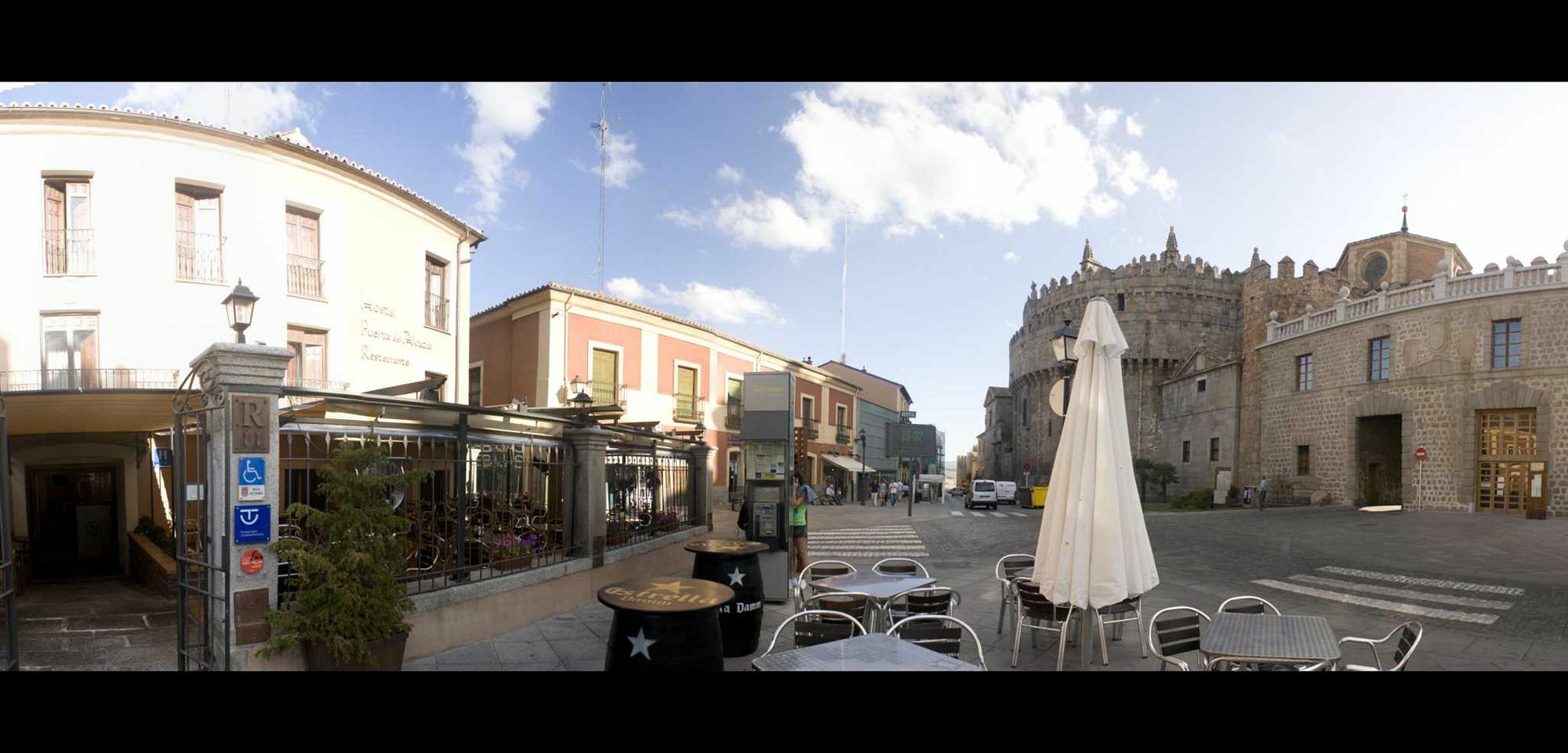Hostal Restaurante Puerta Del Alcazar Ávila Dış mekan fotoğraf