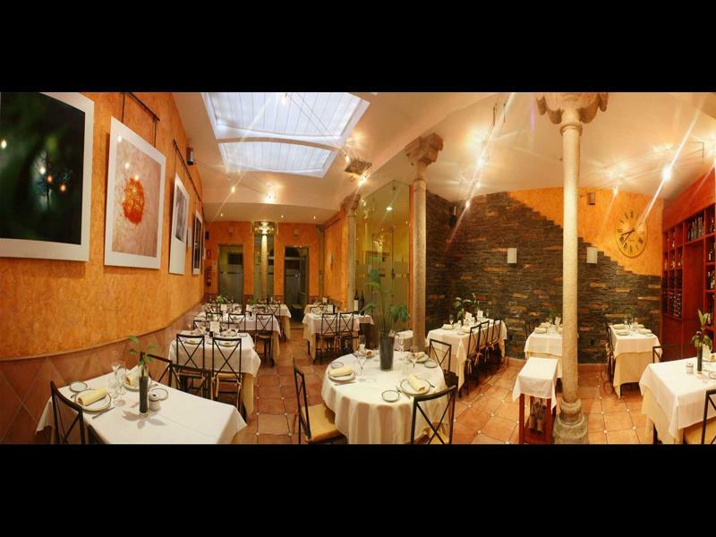 Hostal Restaurante Puerta Del Alcazar Ávila Dış mekan fotoğraf